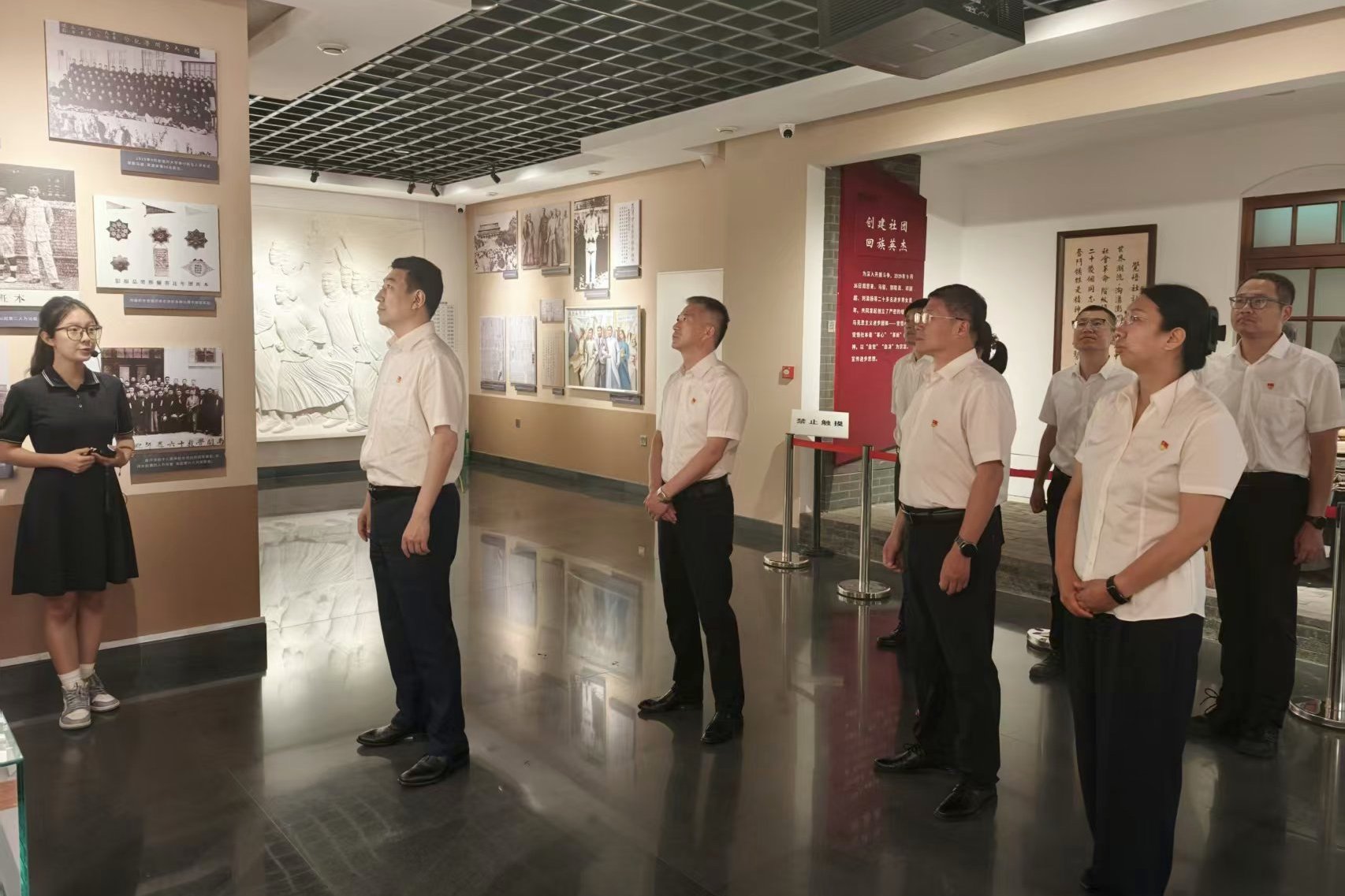 马骏纪念馆坐落于宁安市城南江滨公园